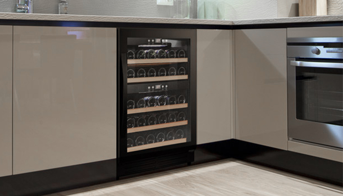 Cavin Inbyggbar vinkyl - Scandinavian Collection 40 Fullglass Black